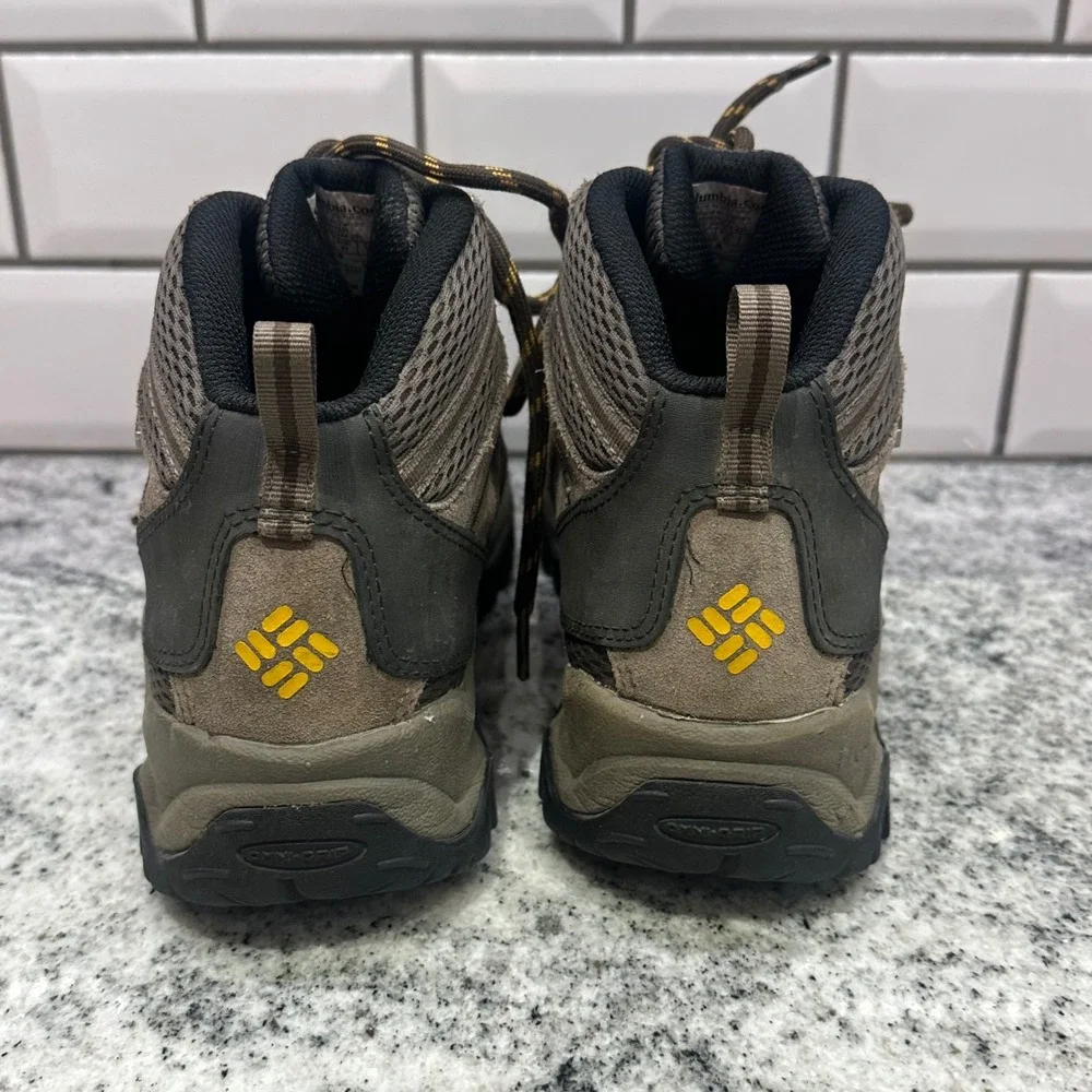 Columbia Redmond Mid‎ Waterproof Hiking Boots Mens 8 Cordovan YM5144-231